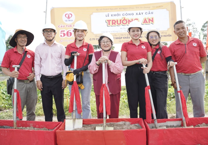 acme-chung-tay-vi-cong-dong-tai-tro-600-trieu-dong-xay-dung-cau-truong-an-tai-an-giang